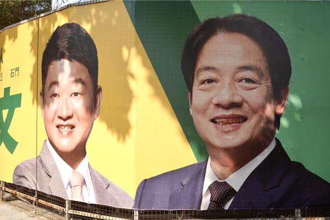 民进党新北市立委候选人何博文今（6日）表示，设于林口附近的看板遭蓄意破坏，已向警方报案。（何博文竞选团队提供）