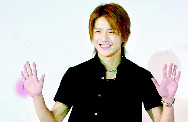 泷泽秀明被爆斗内网红唯我。（图／中时资料照片）