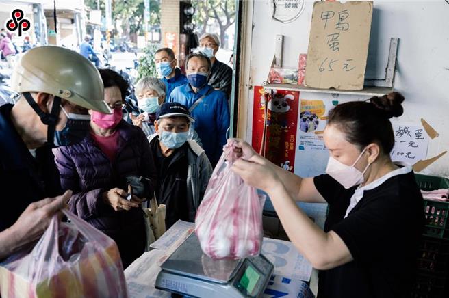 农业部及其委托的中央畜产会除了要冻储的费用外，近日也分别以837万余元及3282万元决标运费费用及销毁费用，预估将从今年2月1日起至5月30日透过堆肥方式销毁335万公斤的鸡蛋（约5580万颗）。（报系资料照）