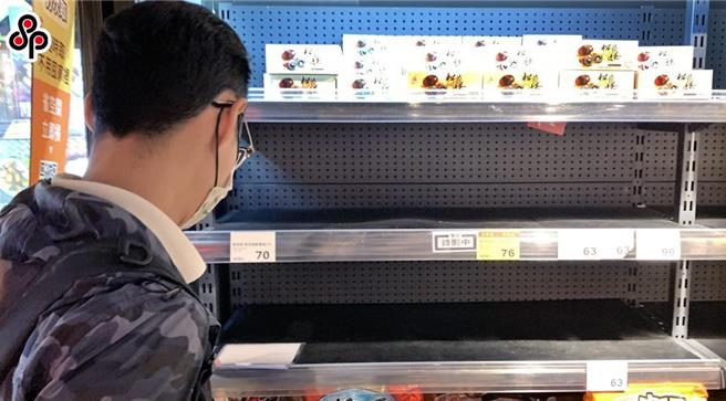 我國今年面臨史上最嚴重的蛋荒，農業部因而啟動專案雞蛋進口。（報系資料照）