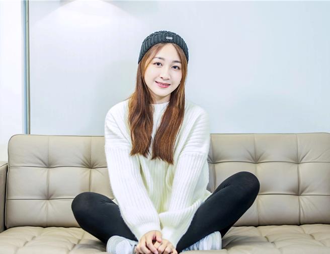 于齐薇笑容甜美。（粘耿豪摄）