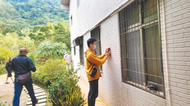「赖皮寮」争议持续延烧，针对民进党总统候选人赖清德万里老家房屋税争议，新北市财政局4日前往丈量，却因赖家无人在场，人员无法进入屋内实际丈量。（图／报系资料照）