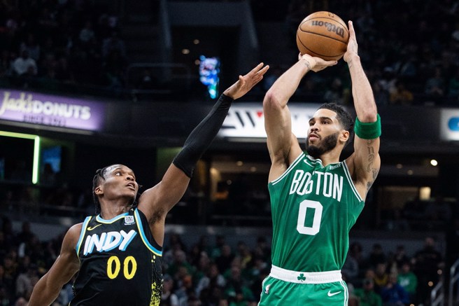 塔图7日攻下全场最高38分，其中末节包办15分。(路透)