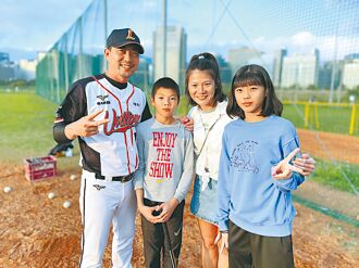 中职》饼总运动世家 女儿不打球爱踢跆拳