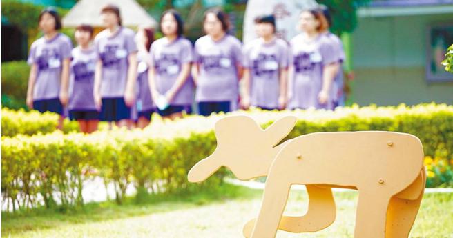犯案少年离开少观所后就回到一般校园，引发外界质疑「纵虎归山」，因此建议应设置中途学校安置。（示意图／报系资料照）