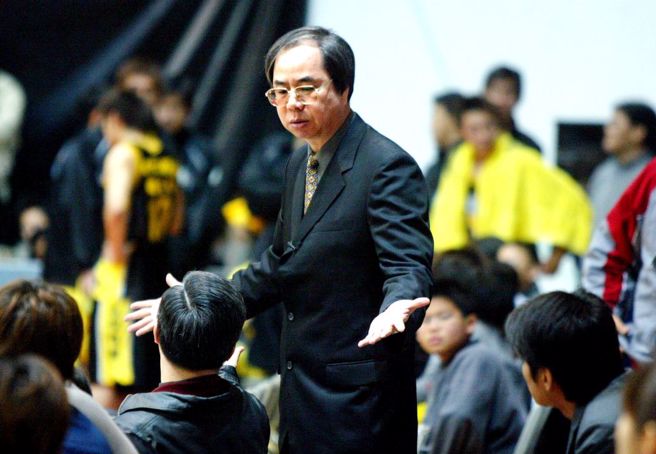 2003年，担任九太总教练的刘华林。（报系资料照）
