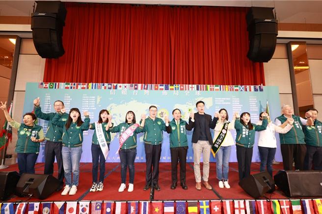 选战倒数五天，海外赖清德后援总会于今日号召5大洲、43国的116个单位开记者会，誓言要作赖萧配守护台湾的坚实后盾。（赖清德竞选办公室提供）