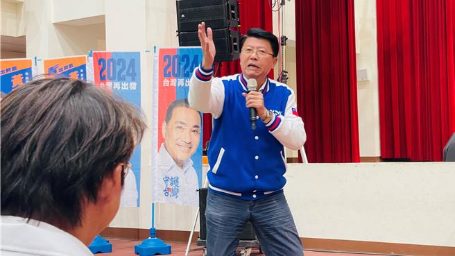 國民黨不分區立委提名人謝龍介狠批民進黨執政貪汙腐敗、官商勾結。（蕭嘉蕙攝）