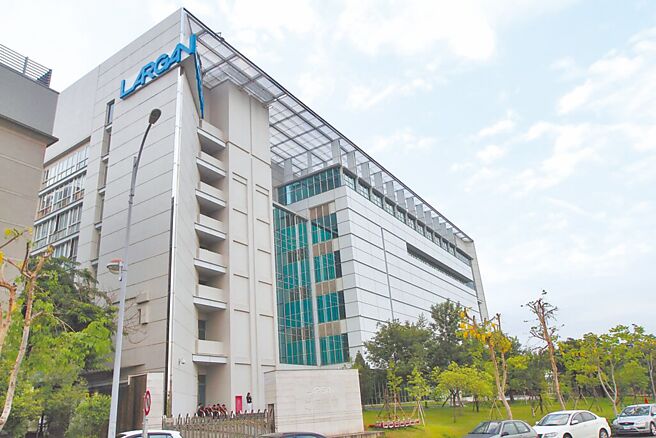 光学镜头股王大立光法说会11日登场，成总统大选前台股重头戏。图／本报资料照片