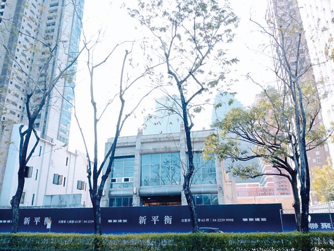 预计2024年开案的「联聚玉衡大厦」预售新案，高楼层看好有机会衝上百万单价。图／曾丽芳