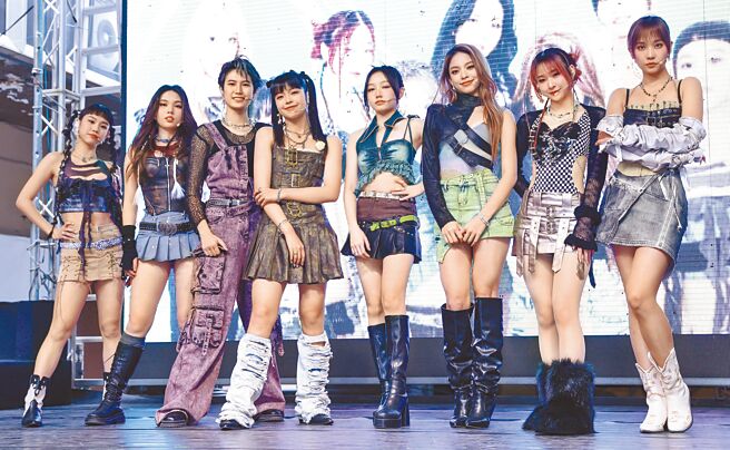 babyMINT薄荷水晶7日在西門町舉辦出道首場簽唱會。（陳俊吉攝）