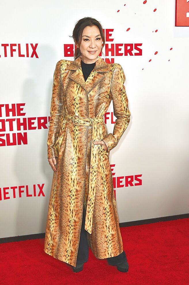 楊紫瓊出席《孫家兄弟》首映會，一身Balenciaga秋冬豹紋。（美聯社）