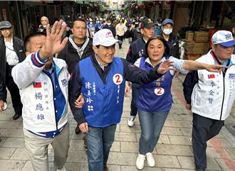 马英九飞金门合体陈玉珍造势 连扫3乡镇老少通吃魅力不减