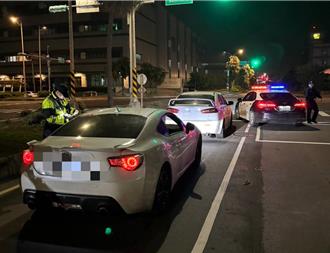 台61線改裝車吵死了 大園警包圍取締24件違規
