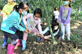 「Well!一口希望的井」 新北深坑國小附幼奪教學卓越金質獎 