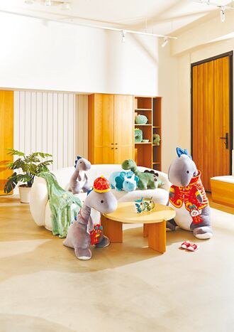 超市量販恐龍家飾 龍年暴紅