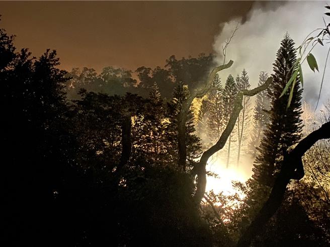 苗栗县造桥乡龙升村一家爆竹工厂发生爆炸，幸无人伤亡。（读者提供／谢明俊苗栗传真）