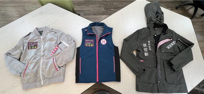 桃市青年局培育团队合作，设计3款首长秋冬服饰。（吕筱蝉摄）