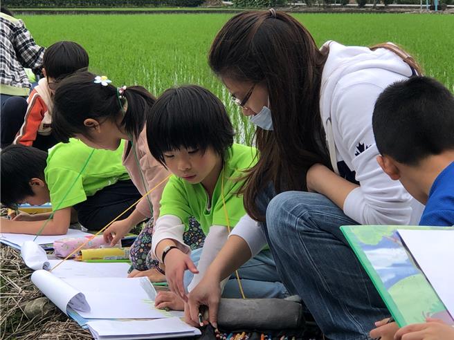 户外教育也是万富国小规画课程的主轴之一。（万富国小提供／吴佩蓉宜兰传真）