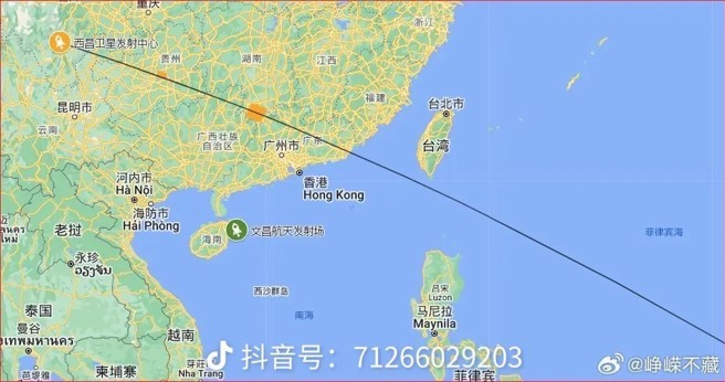 有大陆网友提供卫星发射的轨迹图。（取自微博峥嵘不藏）
