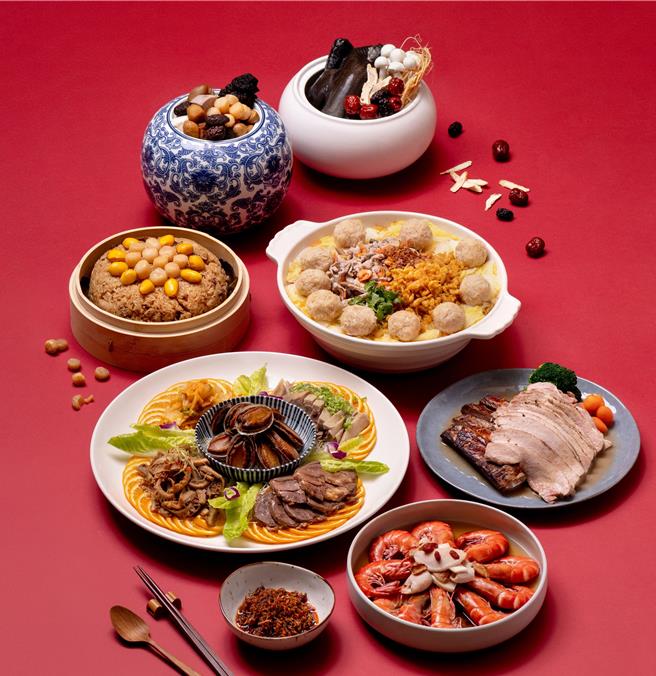 礁溪老爷年菜外带首推年菜组合，可品尝7道功夫手路菜，加码赠送主厨特制魩鱼XO酱，早鸟优惠价7777元。(老爷酒店集团提供)