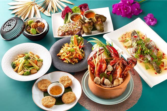 「SUKHOTHAI」泰式餐厅的「鸿运开泰年菜组」，内含综合酸辣拌海鲜、碳烤松阪猪、香兰叶包鸡等8道泰式佳肴，1月12日前特惠价8899元。(台北喜来登大饭店提供)