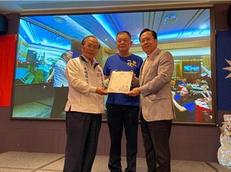 海外台商組團返台投票 侯康海外後援總會長籲集中選票