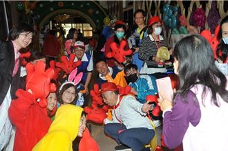 關懷弱勢孩童 送愛心到人間25年圍爐不間斷