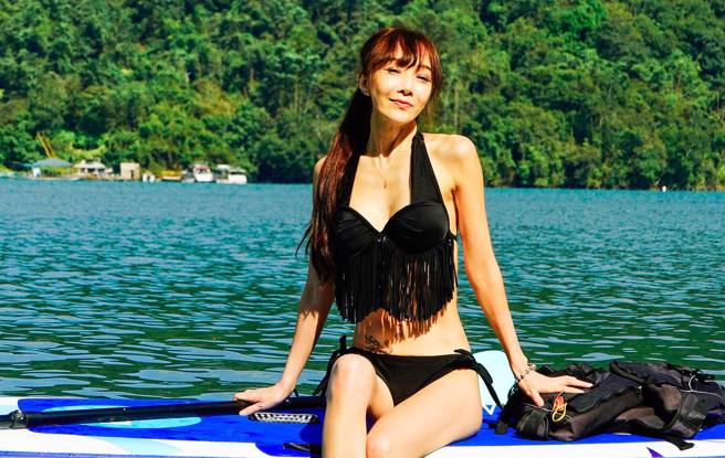 胡文英一家人日前旅欧出状况。（图／胡文英脸书）