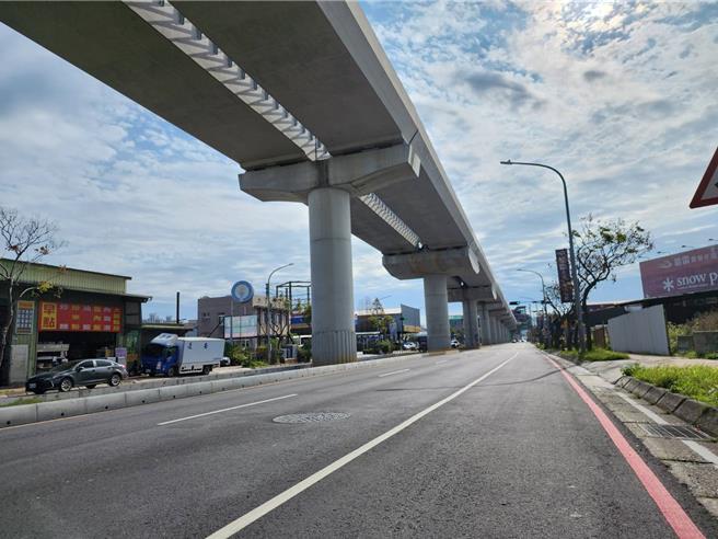 蘆竹區中正北路全線道路復舊，提供雙向各二車道及慢車道的嶄新道路。（捷運局提供／蔡依珍桃園傳真）
