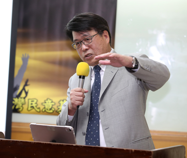 台灣民意基金會董事長游盈隆。（資料照，劉宗龍攝）