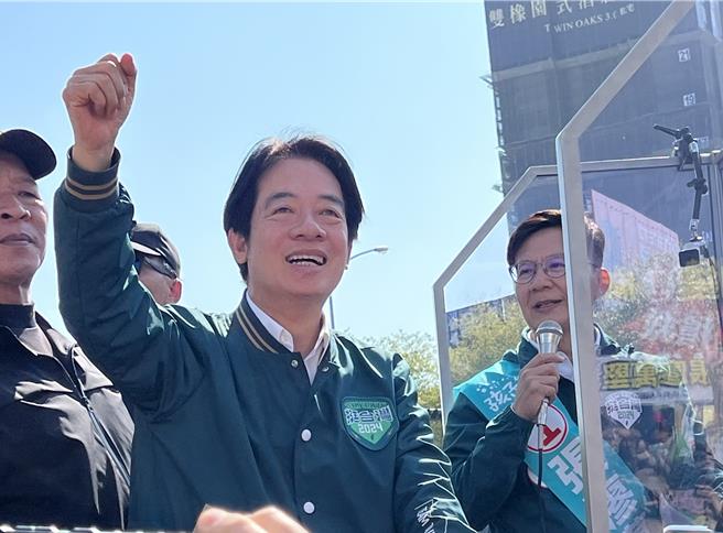 民进党总统候选人赖清德今天到台中大车扫，首站从西屯出发相挺中四选区立委张廖万坚拚连任。（张亦惠摄）