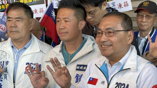 侯友宜今（10）日重申，要結合在野最大的力量，藍白大家連結支持侯康配，不要保送民進黨總統候選人賴清德。（柯宗緯攝）