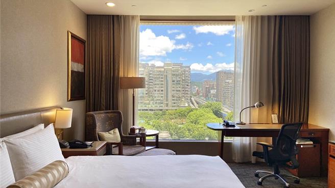 迎接新春及情人节檔期，神旺商务酒店携手韩国知名香氛品牌「Cocodor珂珂朵尔」打造全台独家「寓见春氛」住房专案吸客。（神旺商务酒店提供）