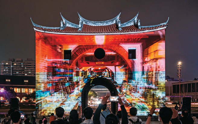 台北灯节将展演北门光雕，闪耀西区夜晚。（资料照）