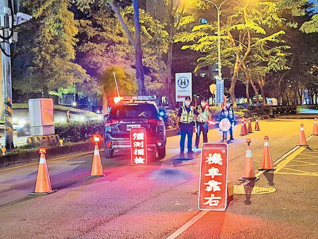台中市警方取缔车不让人、酒驾执法成效为六都第一，「静城专案」还静于民，让人民有感。（图／台中市政府警察局提供）