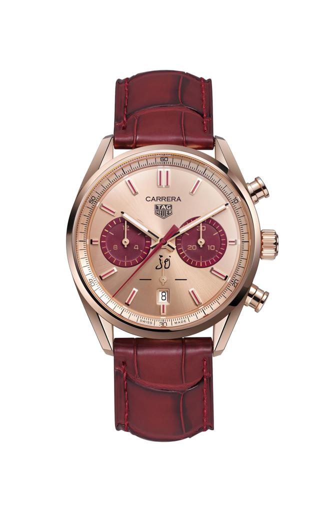 泰格豪雅Carrera Chronograph龙年限量版玫瑰金款腕表，74万300元。（TAG Heuer提供）
