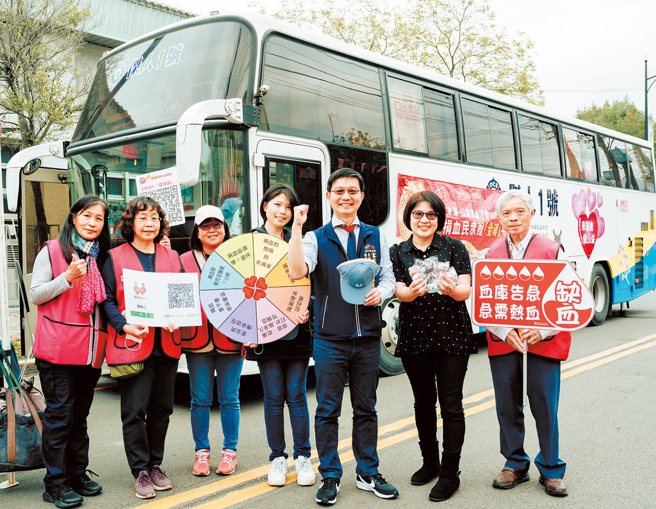 东势新丁粄节结合公益举办捐血活动，发挥爱心、分享喜悦。（图／臺中市政府客家事务委员会提供）
