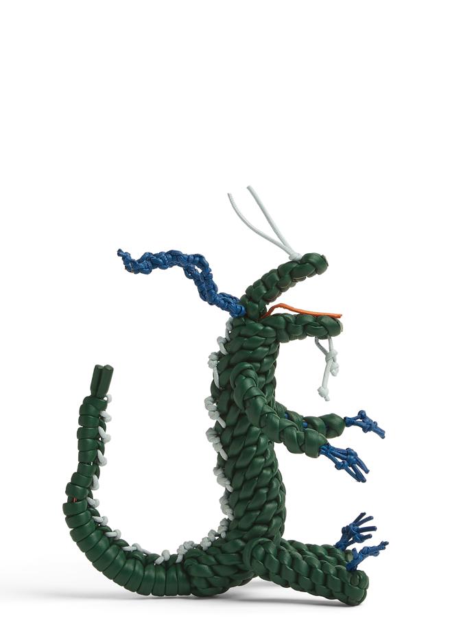 Bottega Veneta INTRECCIO 编织皮革造型装饰，5万1300元。（Bottega Veneta 提供/林欣仪台北传真）