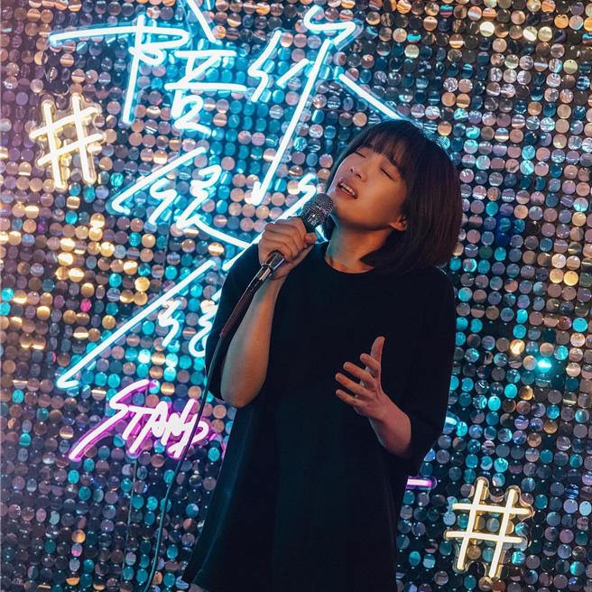 曾在《村裡來了個暴走女外科》開唱的蔡淑臻，獲邀在3月的「高雄櫻花季」-「最浪漫的音樂節」獻唱。（摘自蔡淑臻臉書）