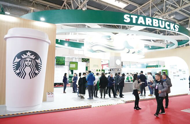 儘管美中角力不断，但包括星巴克在内的部分美国餐饮类业者仍看好大陆商机，打算继续扩大大陆市场。（新华社）