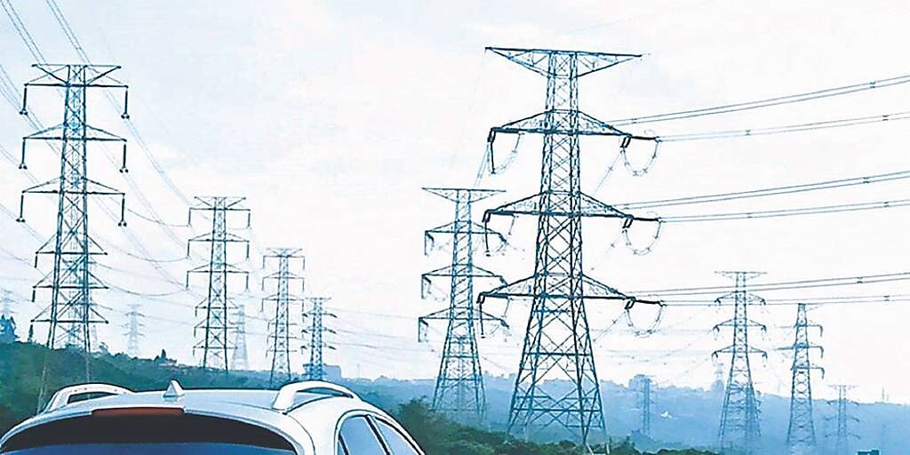 台電強韌電網計畫釋單，士電、中興電、亞力及華城四大機電廠受惠，2023年營收全面飆史上新高。圖／本報資料照片