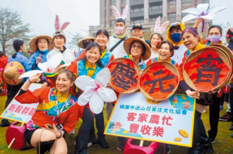 龍潭走春 迎古董接財神