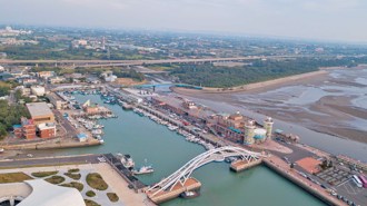 新屋海線輕旅行 藍海、綠蔭雙重奏