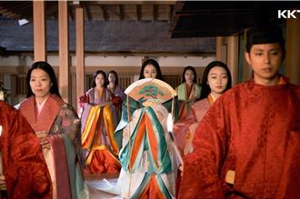 吉高由里子接大河剧主演陷恐慌 为角色展开「右手」特训