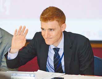 台湾新总统陷风险利益平衡两难