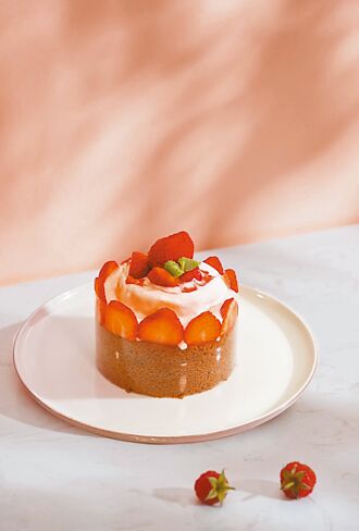 草莓雪霜戚風耍浪漫