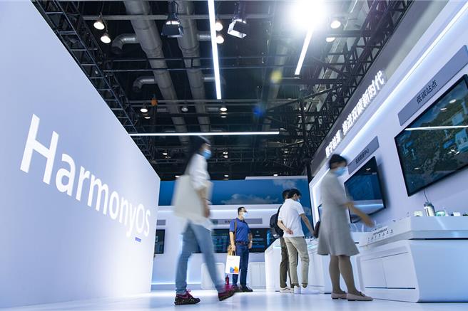 華為與京東10日宣布合作，京東將啟動鴻蒙系統的原生應用開發。（中新社）