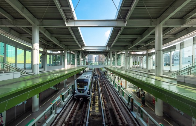 兴富发集团齐裕营造于台中七期重划区推出「云顶」建案，不仅地理位置优越，还临近市政府、水安宫捷运站，住户交通无烦恼。（业者提供）