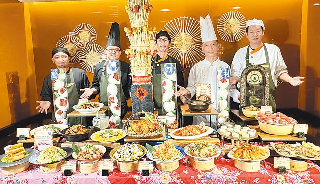 台北远东香格里拉远东Cafe自助餐厅，即日起至3月7日的午餐和晚餐时段，推出期间限定「眷恋好食光 怀念家乡味」美食活动。图／台北远东香格里拉提供